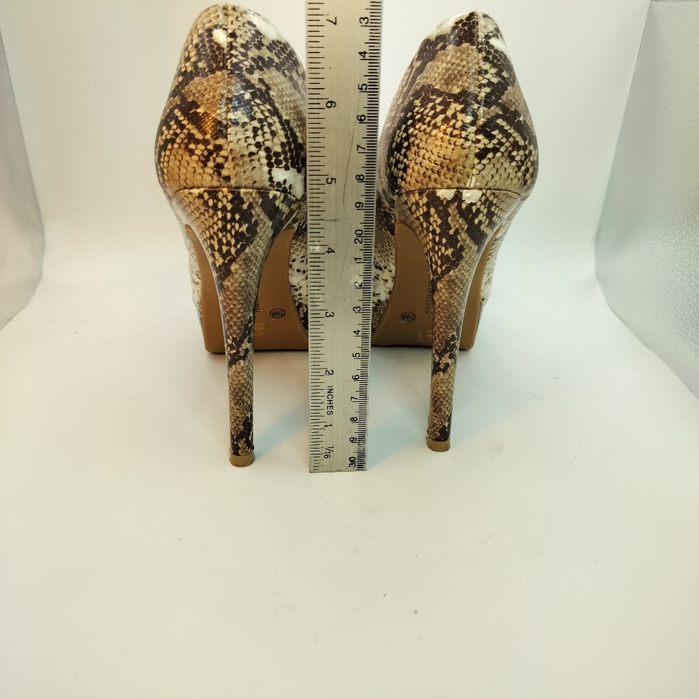 Chinese Laundry Wonder Python Platform Pumps Stil… - image 3